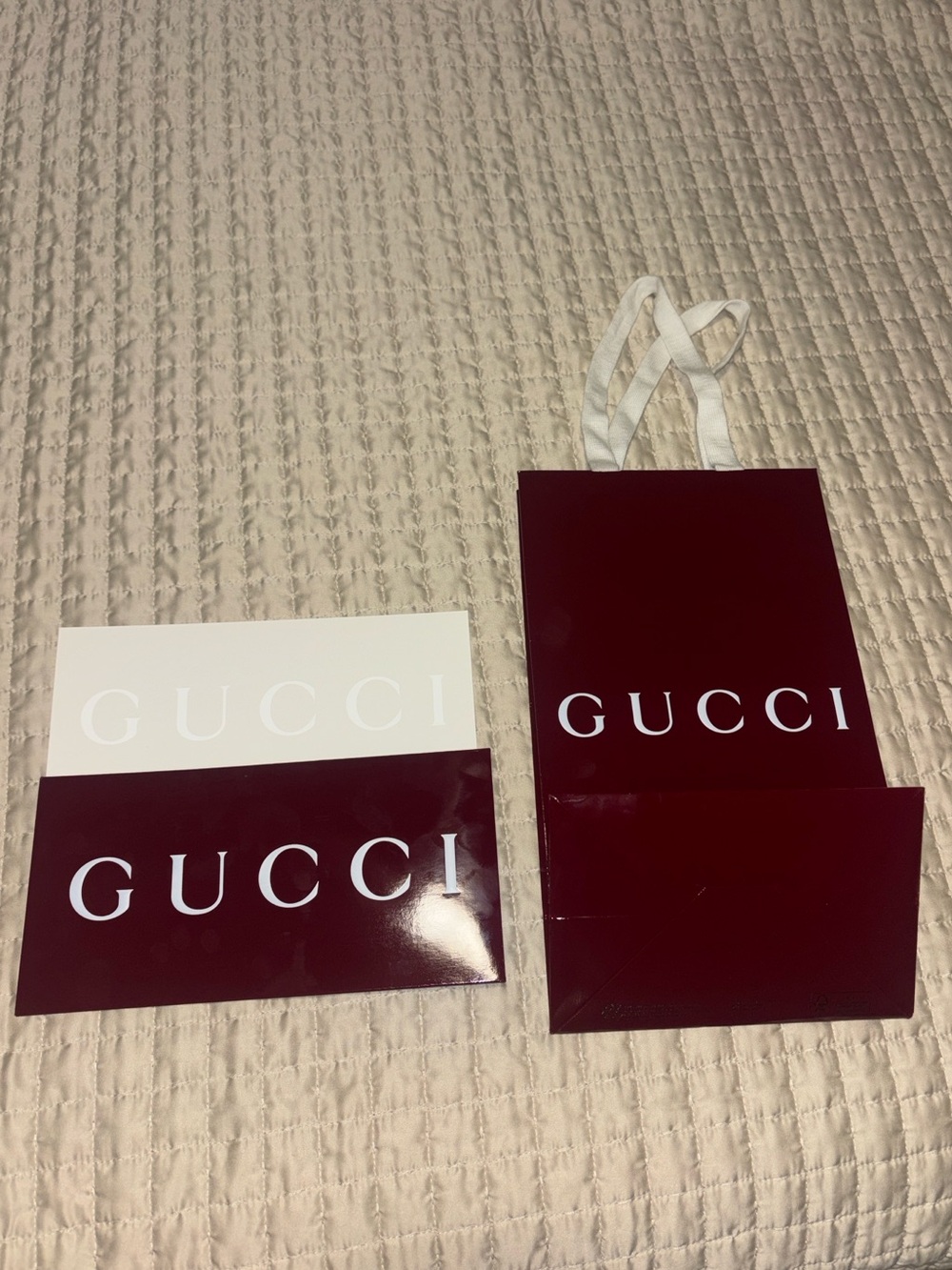 Gucci shopping bag, card and envelope